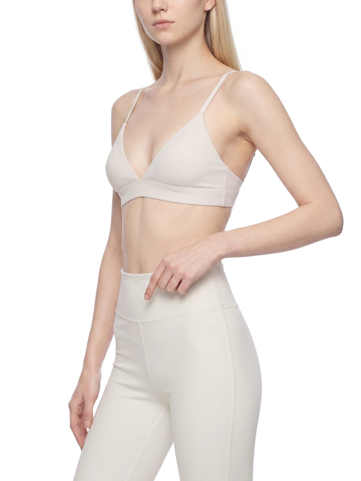Women’s Cropped V-Neck Sports Bra